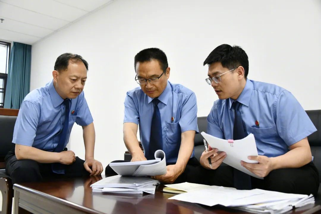 亿元债权被查封冻结，原被告双方竟调解结案？｜今晚九点半 第3张